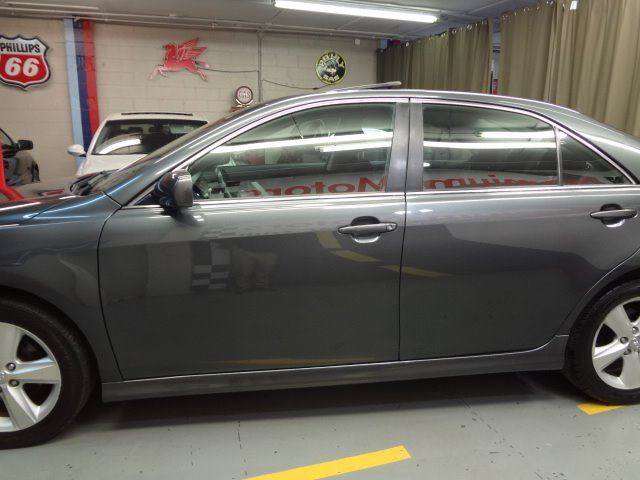 2011 Toyota Camry SE 4dr Sedan 6A